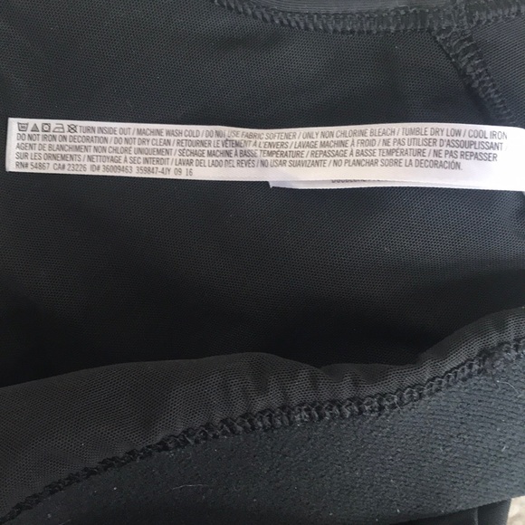 Victoria Sport Black Sports Bra - Picture 5 of 6